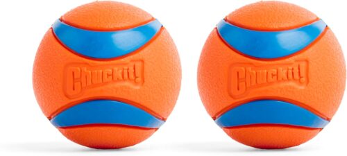 5_Chuckit! Ultra Ball Dog Toy – Medium Bouncy Fetch Balls For Dogs 20-60 lbs – Made from Durable Rubber – Floating Water Pet Toys